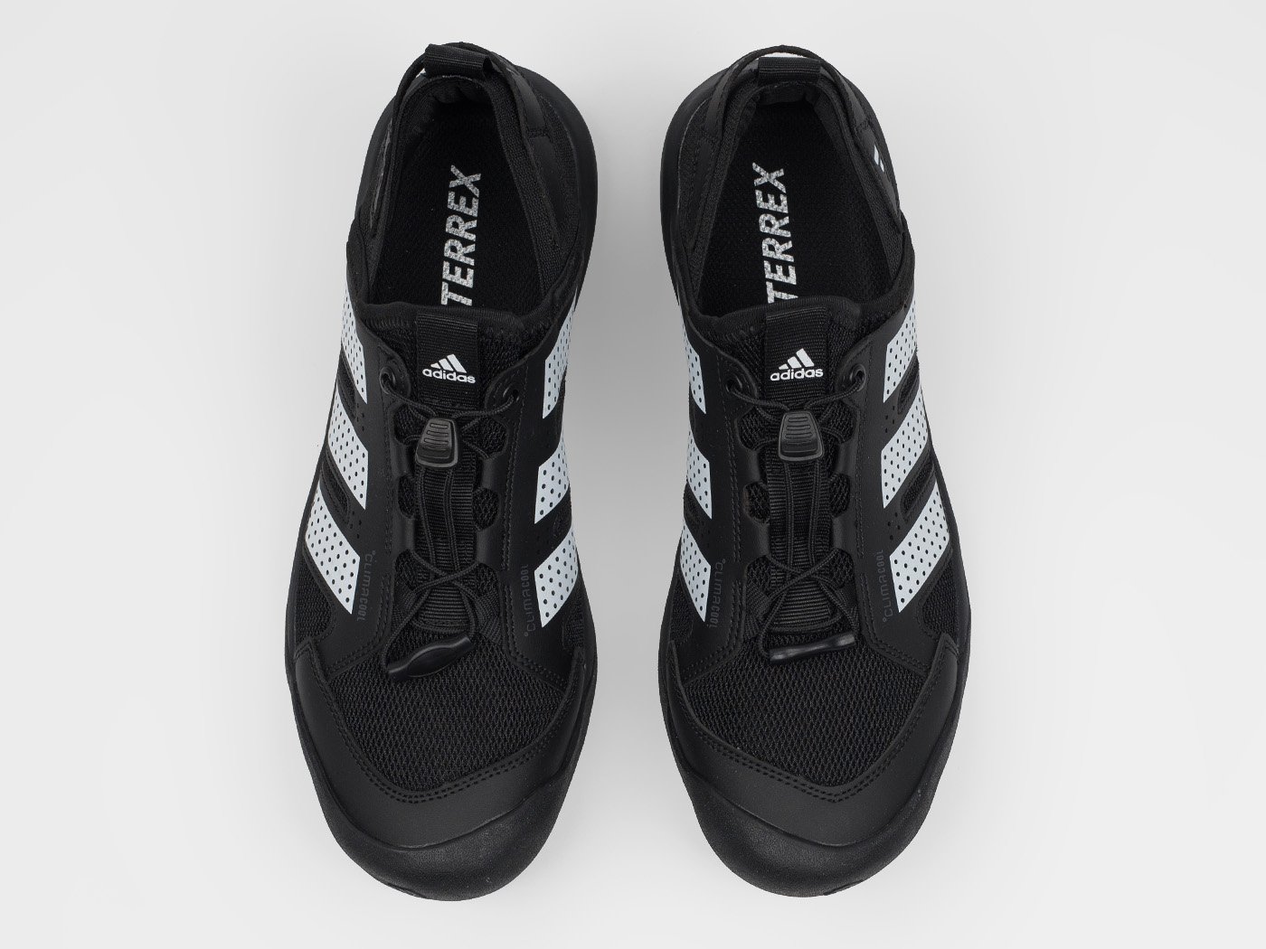 Кроссовки Adidas Daroga 25