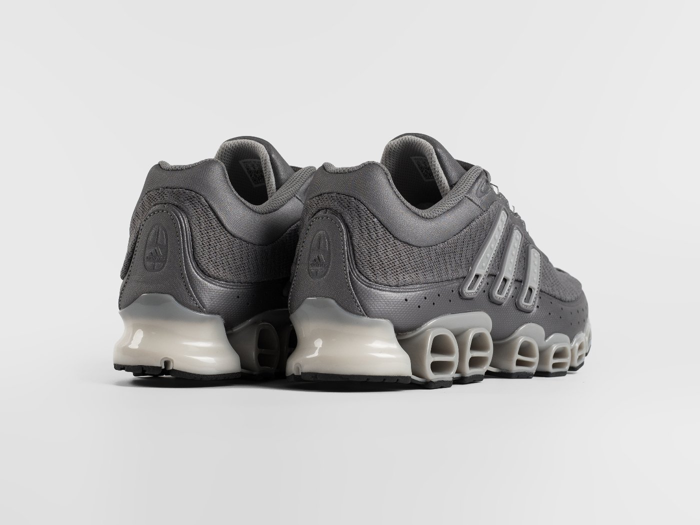 Кроссовки Adidas Megaride Pro