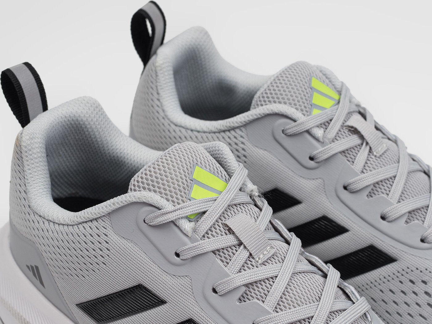 Кроссовки Adidas