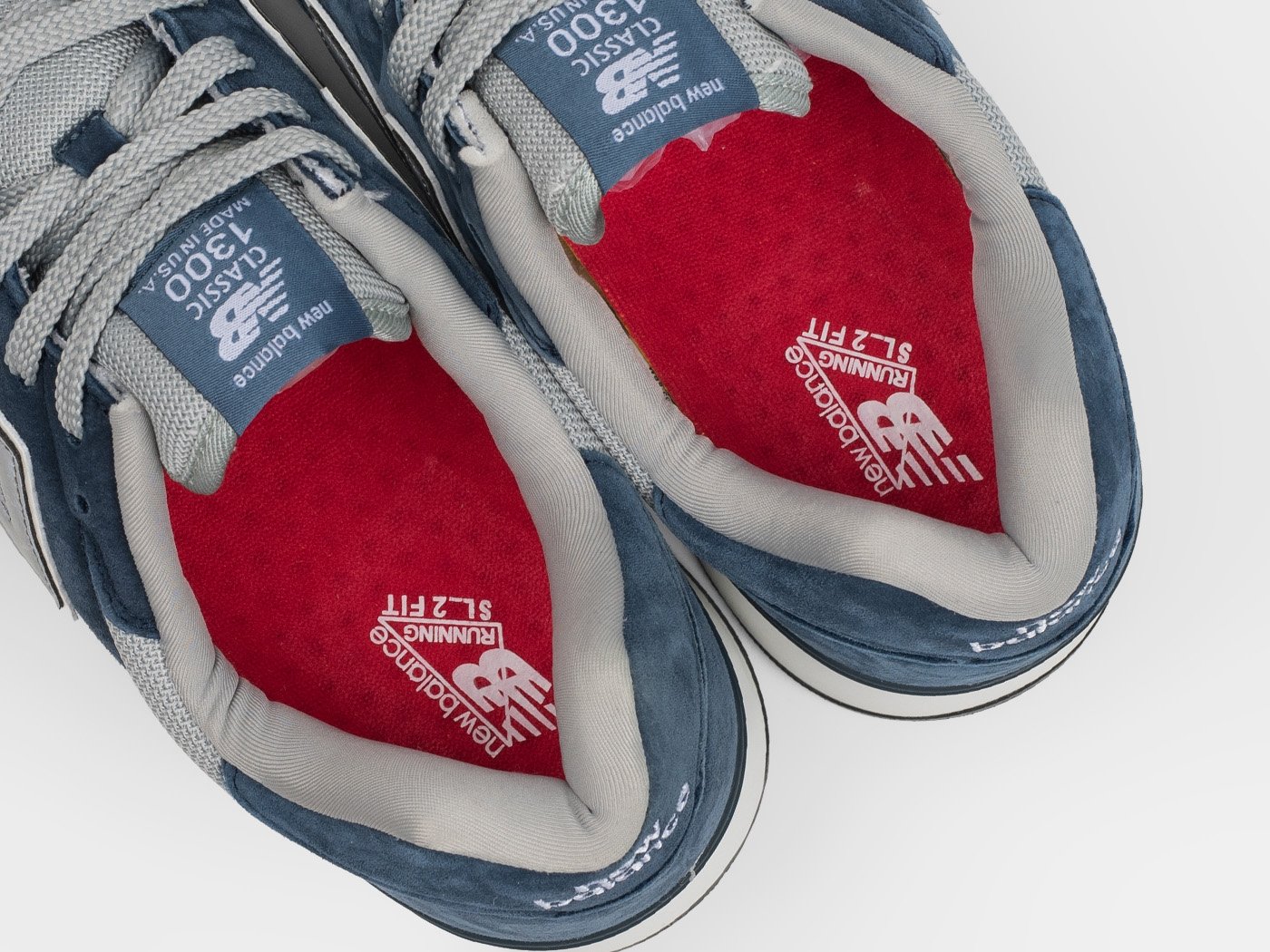 Кроссовки New Balance 1300