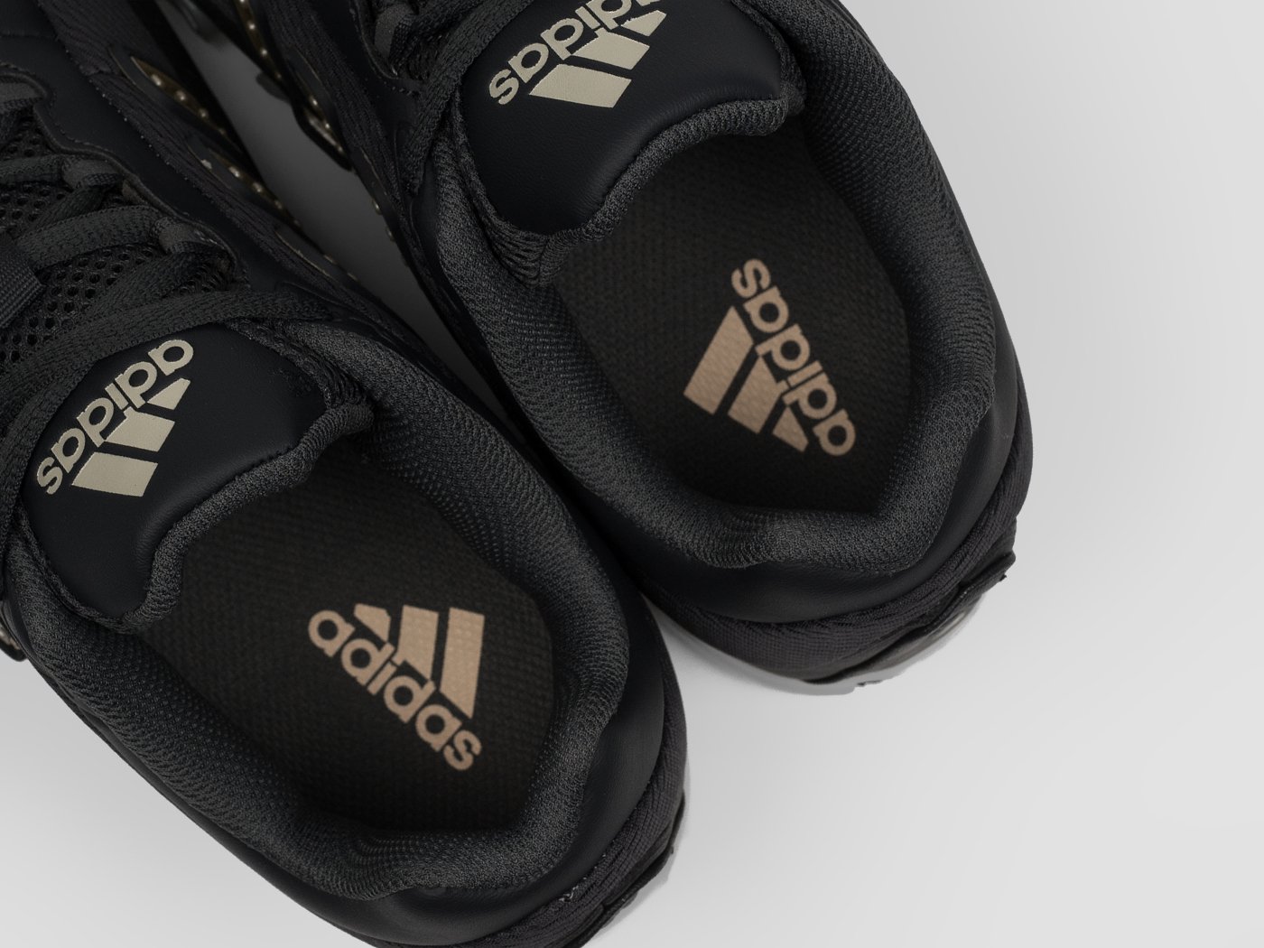 Кроссовки Adidas Megaride Pro