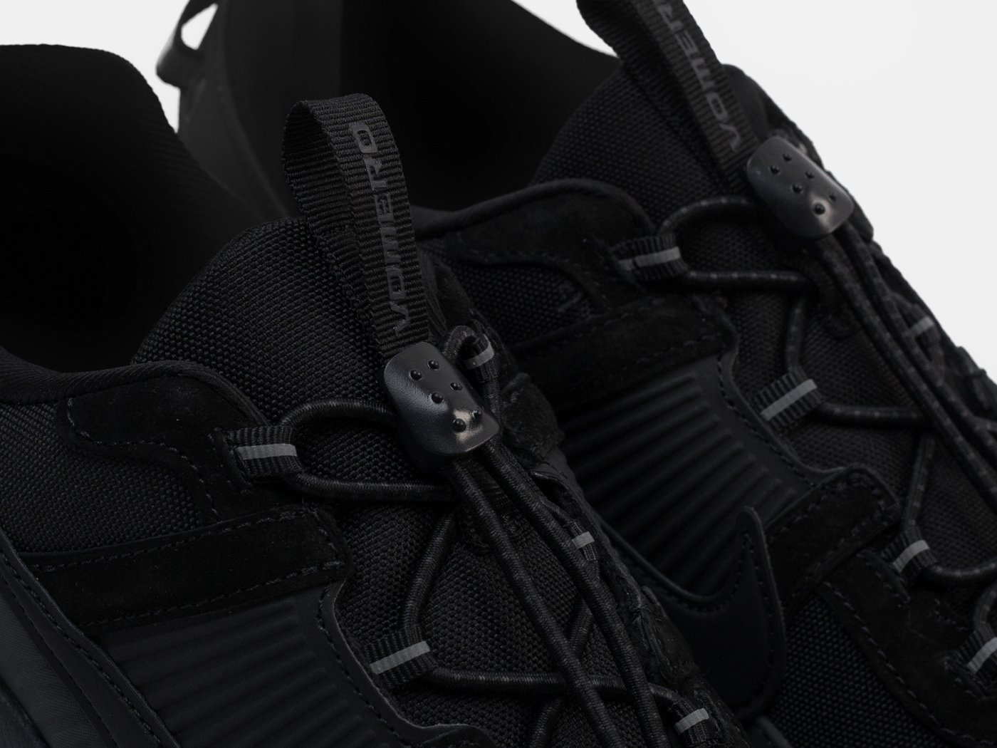 Кроссовки Nike Zoom Vomero 5 Roam