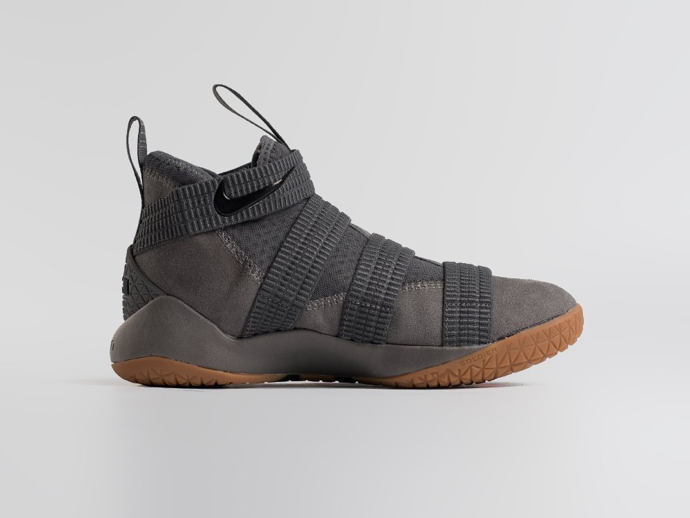 Кроссовки Nike Lebron Soldier 11