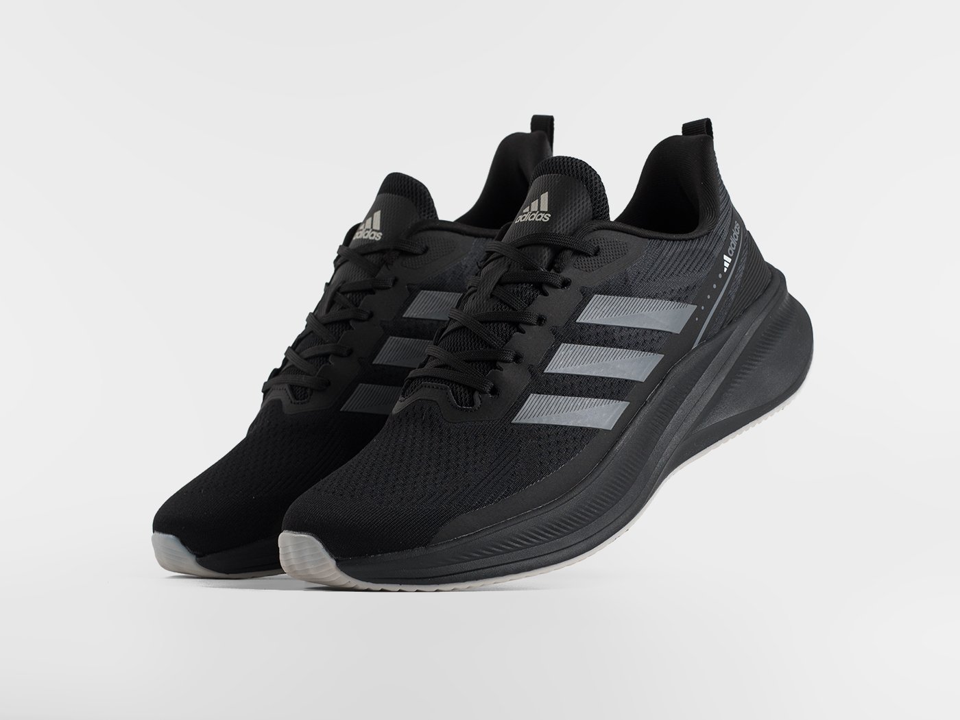Кроссовки Adidas