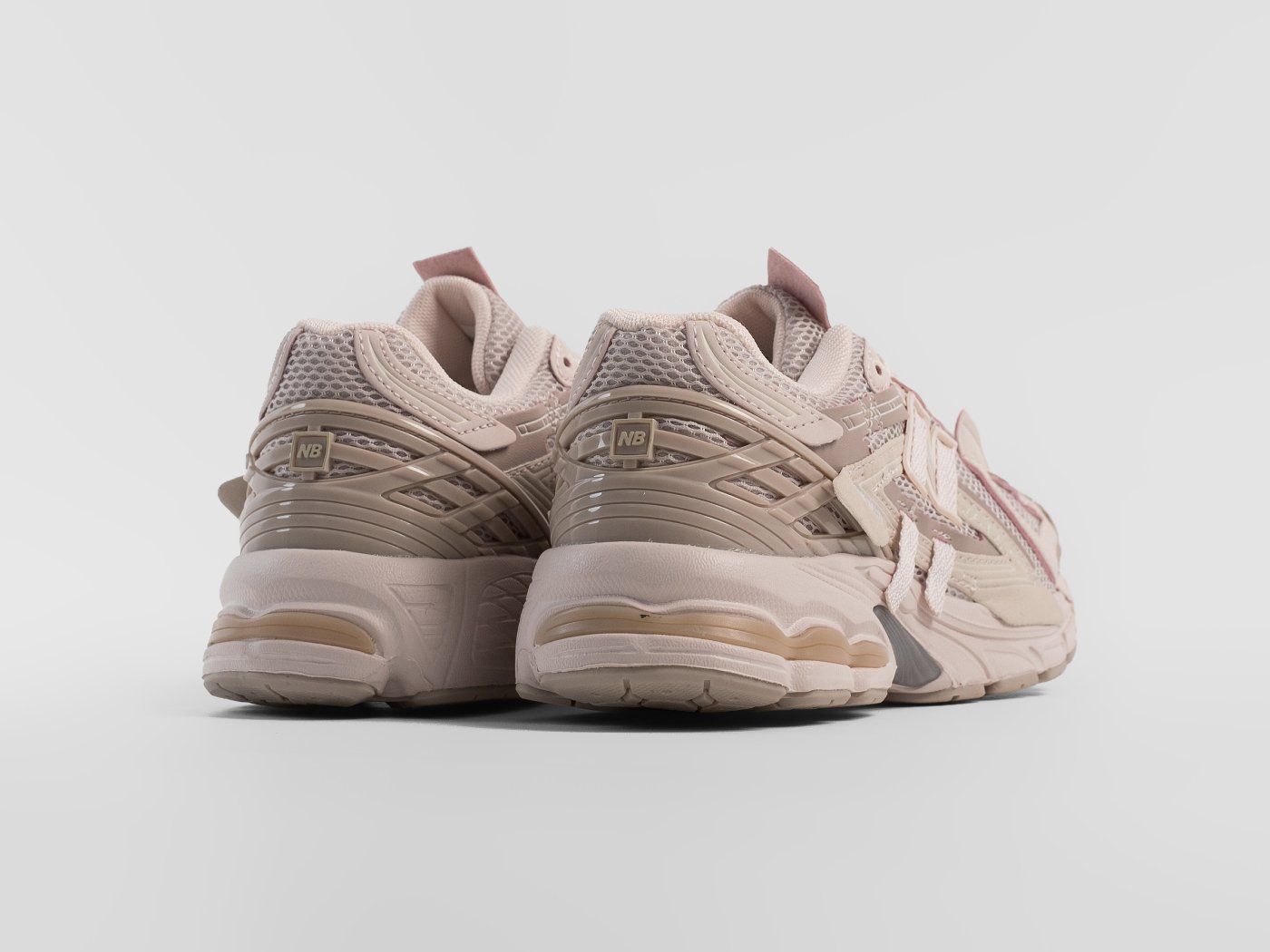 Кроссовки New Balance 1906R
