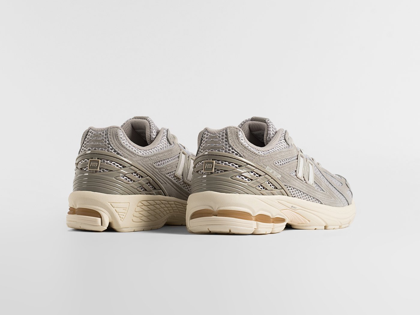 Кроссовки New Balance 1906R