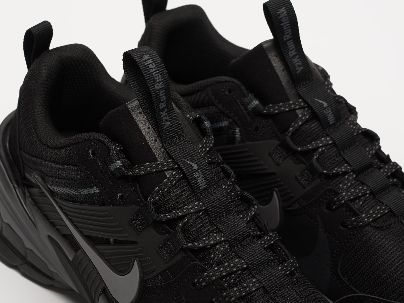 Кроссовки Nike V2K Run