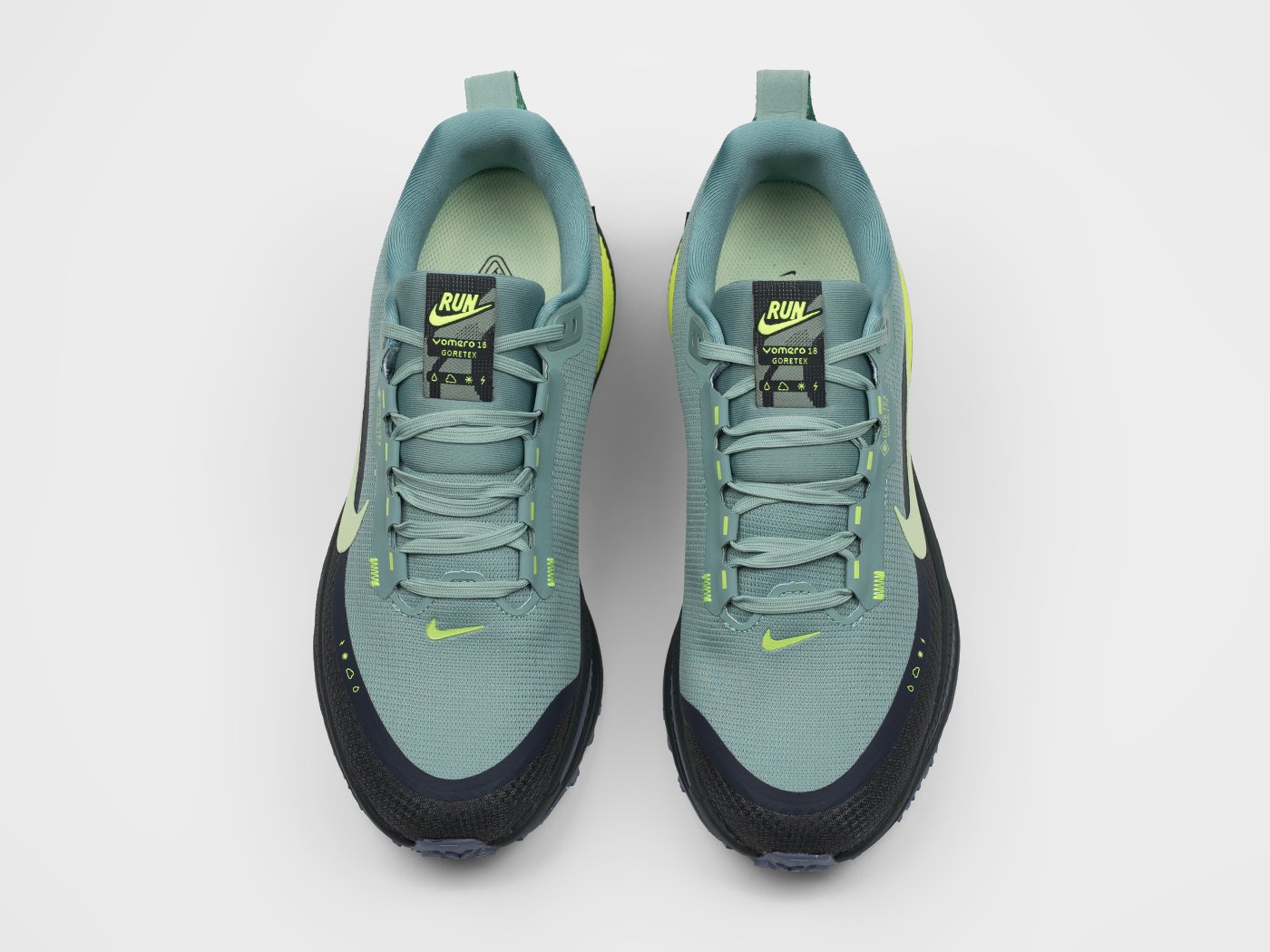 Кроссовки Nike Air Zoom Vomero 18