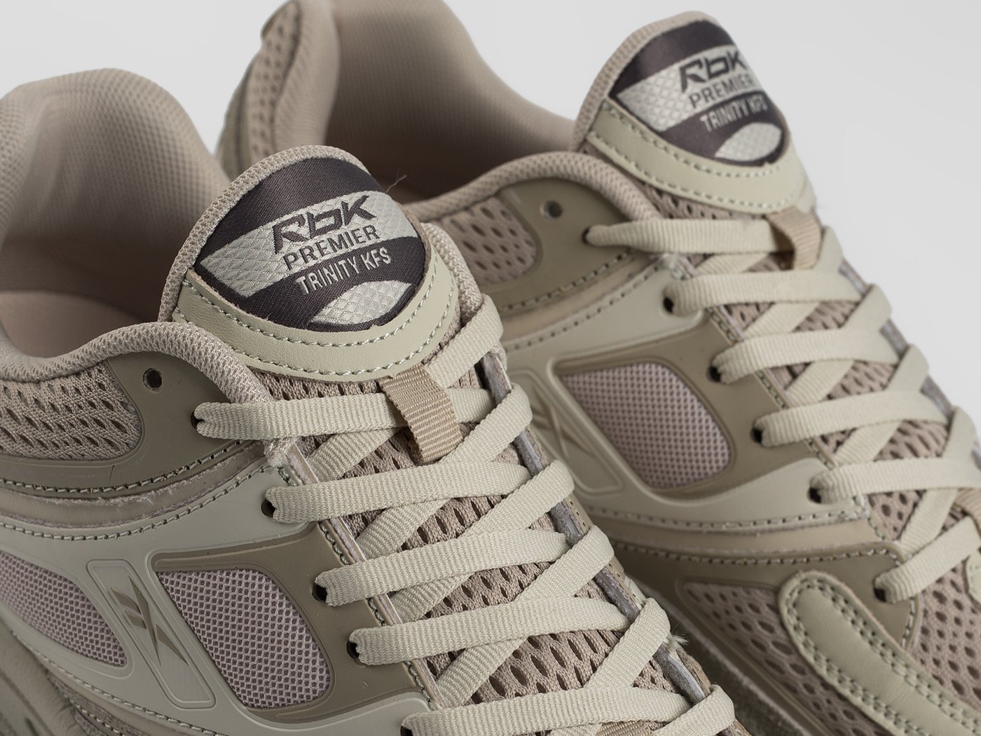 Кроссовки Reebok Premier Trinity