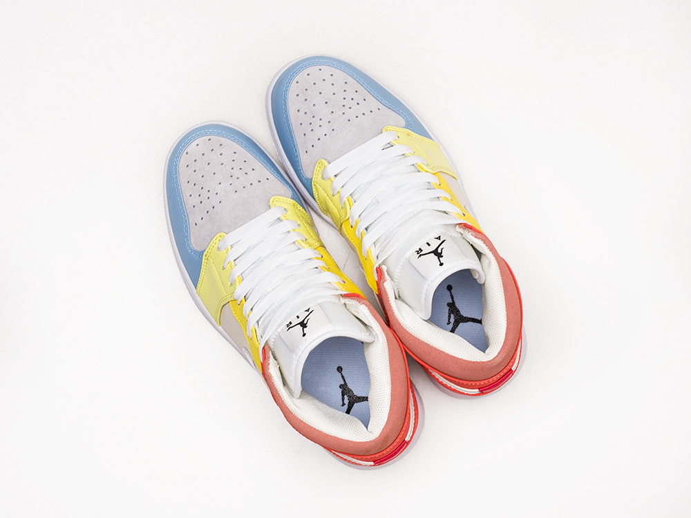 Кроссовки Nike Air Jordan 1 Mid