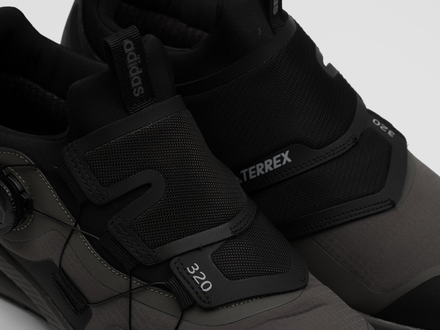 Кроссовки Adidas