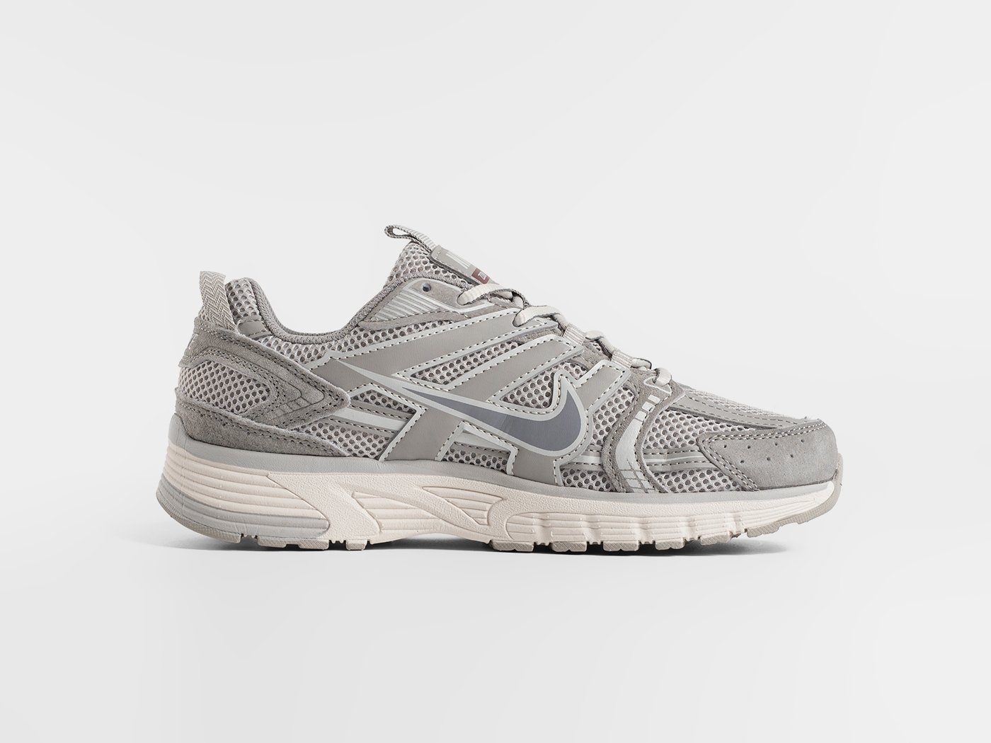 Кроссовки Nike V2K Run