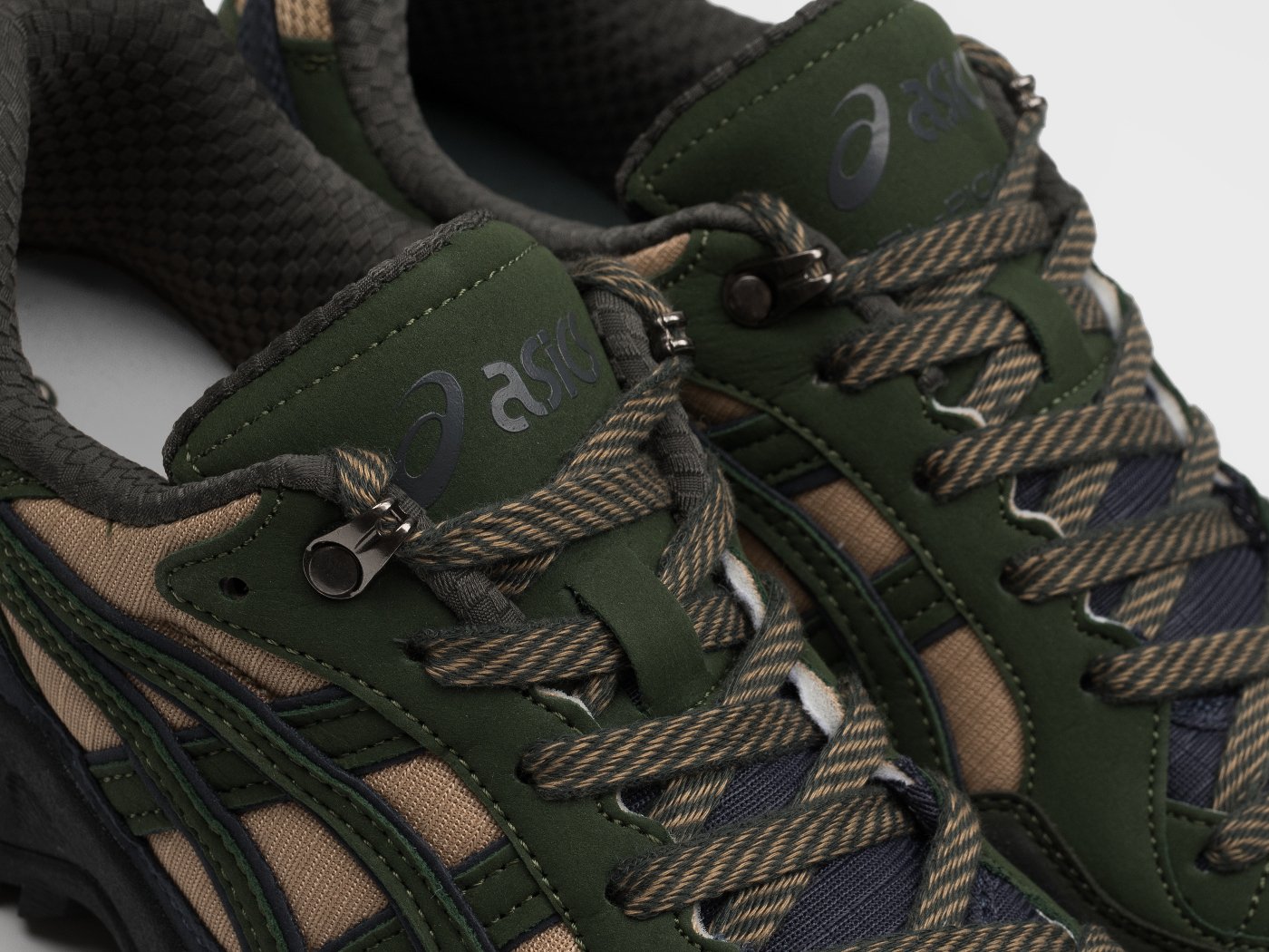 Кроссовки Asics GEL PICKAX