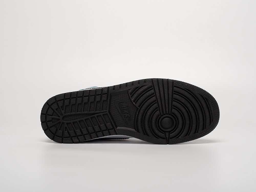 Кроссовки Nike Air Jordan 1 Mid