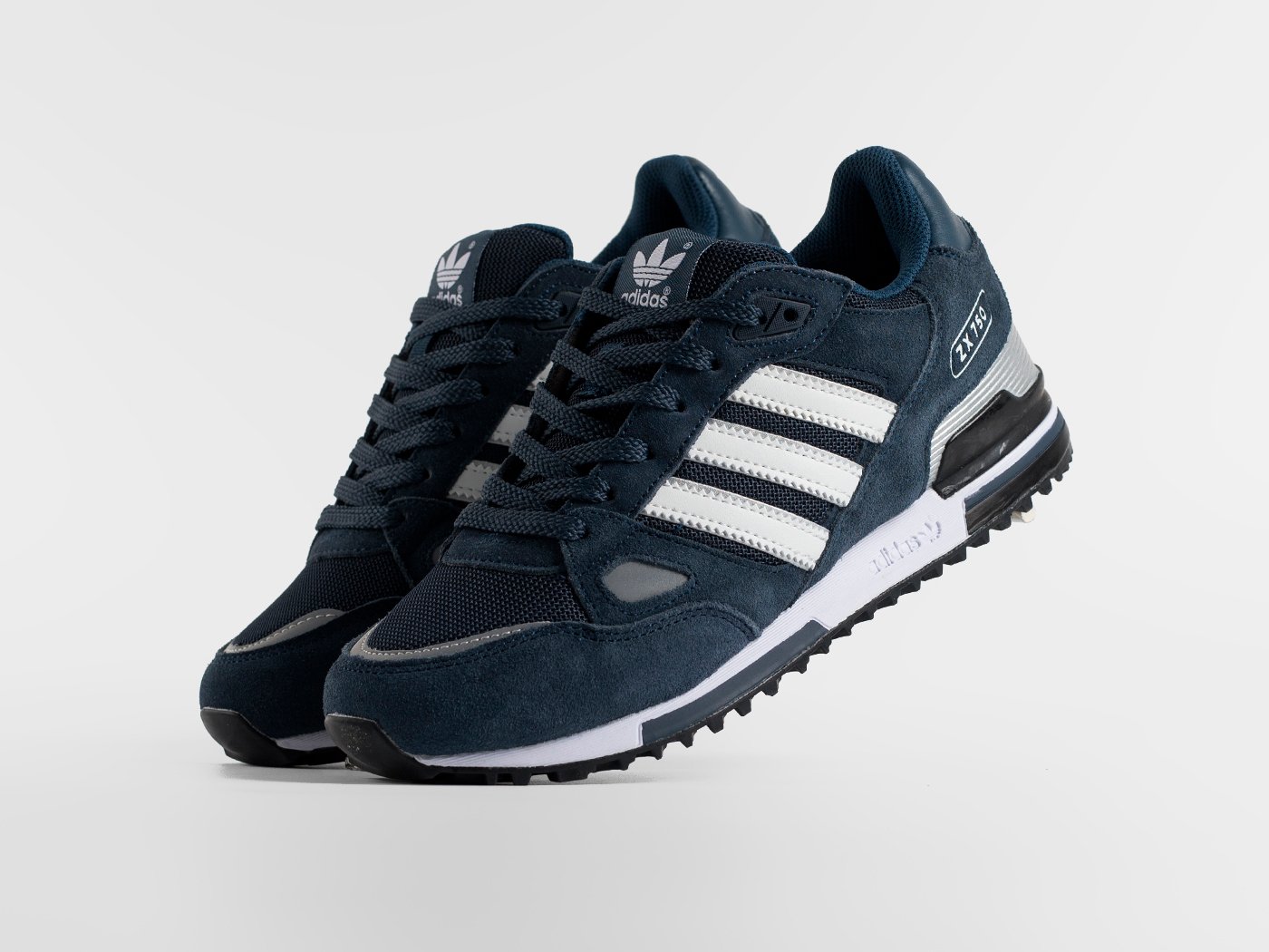 Кроссовки Adidas ZX 750