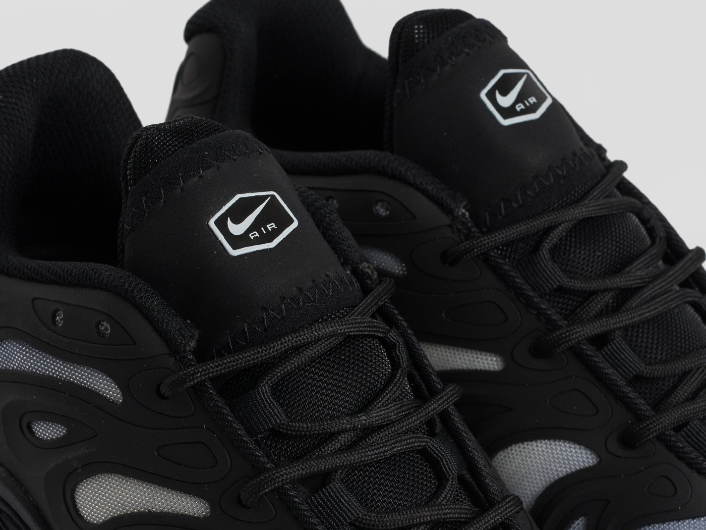 Кроссовки Nike Air Max Plus Drift