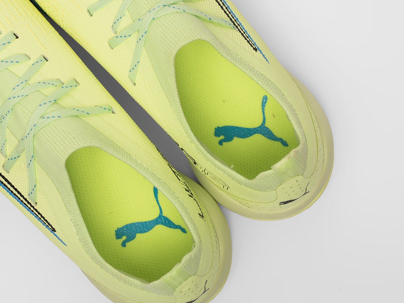 Футбольная обувь Puma Ultra Ultimate FG