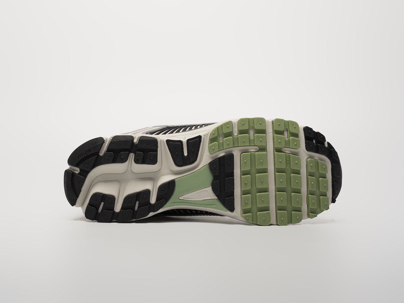 Кроссовки Nike Air Zoom Vomero 5