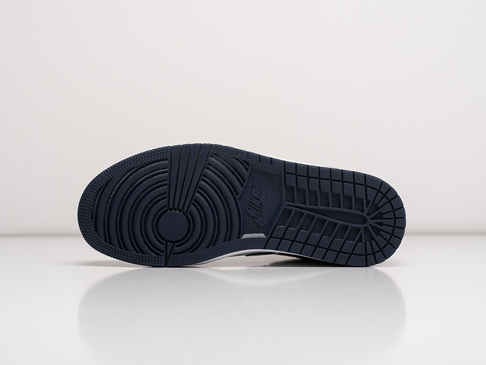 Кроссовки Nike Air Jordan 1 Mid