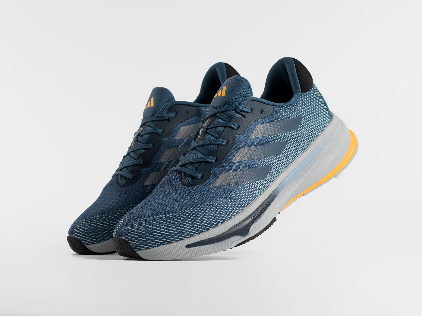 Кроссовки Adidas Supernova Rise