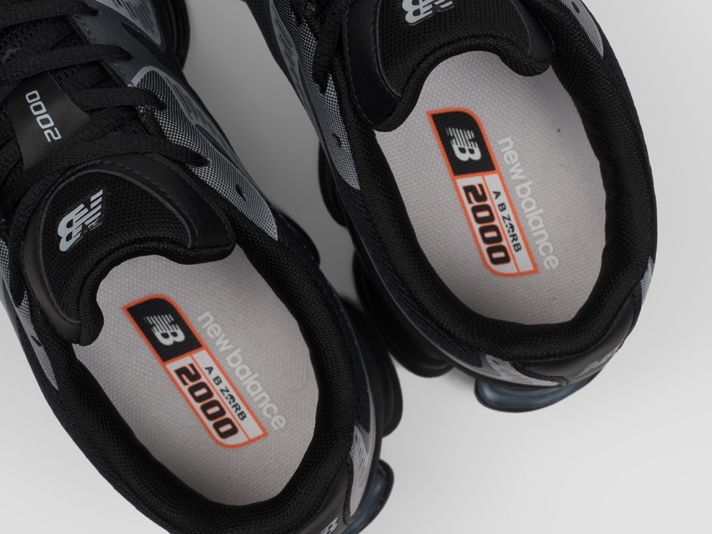 Кроссовки New Balance ABZORB 2000