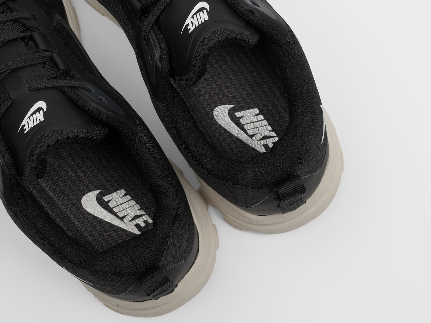 Кроссовки Nike