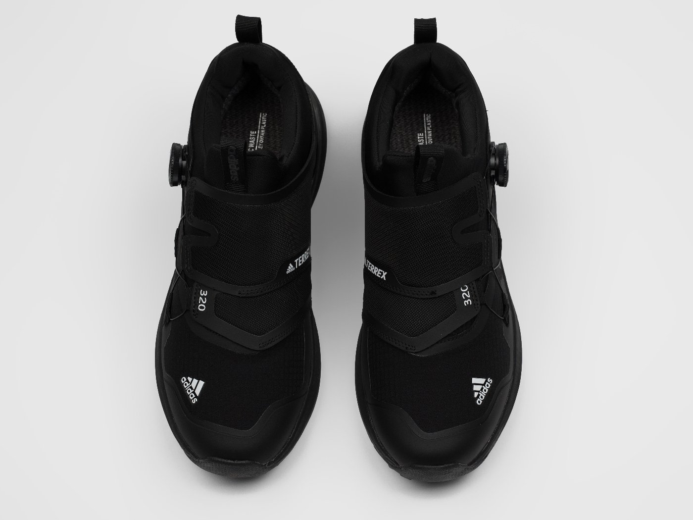 Кроссовки Adidas