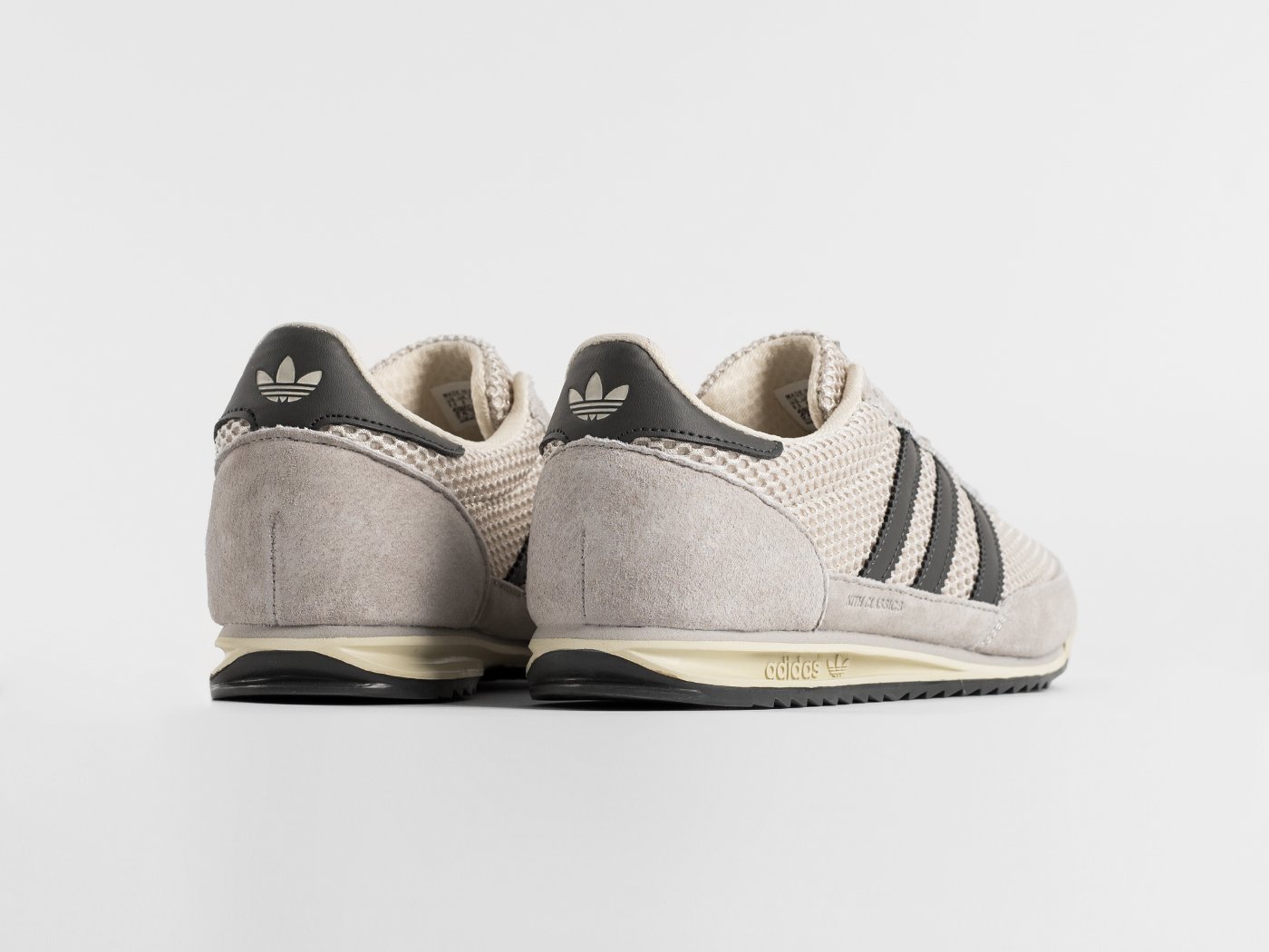 Кроссовки Wales Bonner X Adidas SL 76