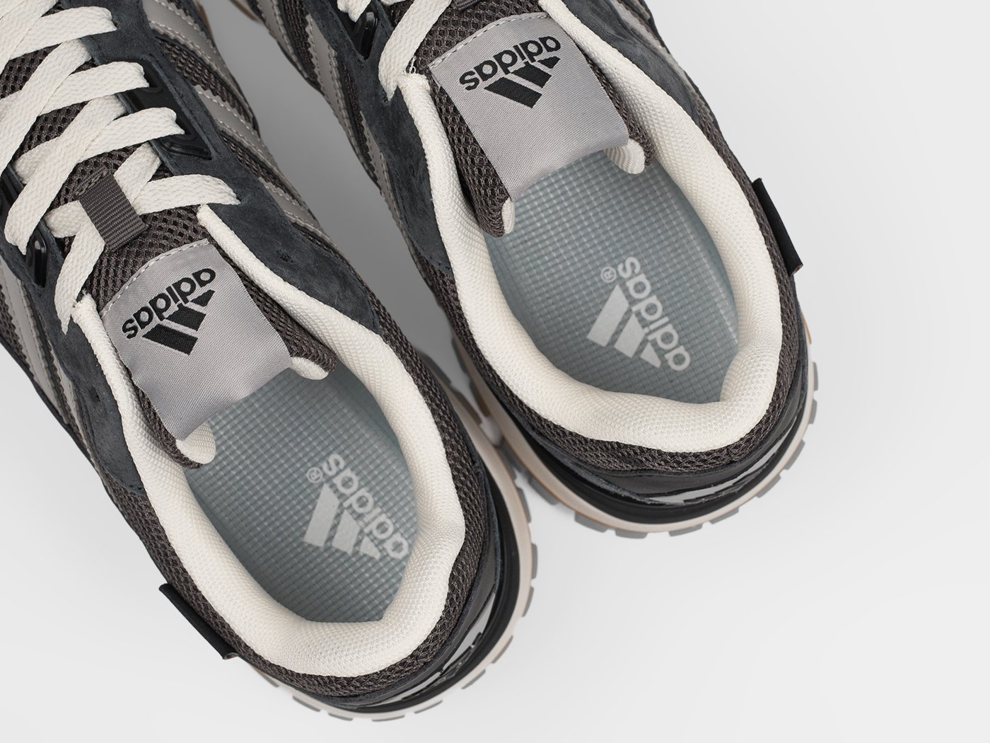 Кроссовки Adidas