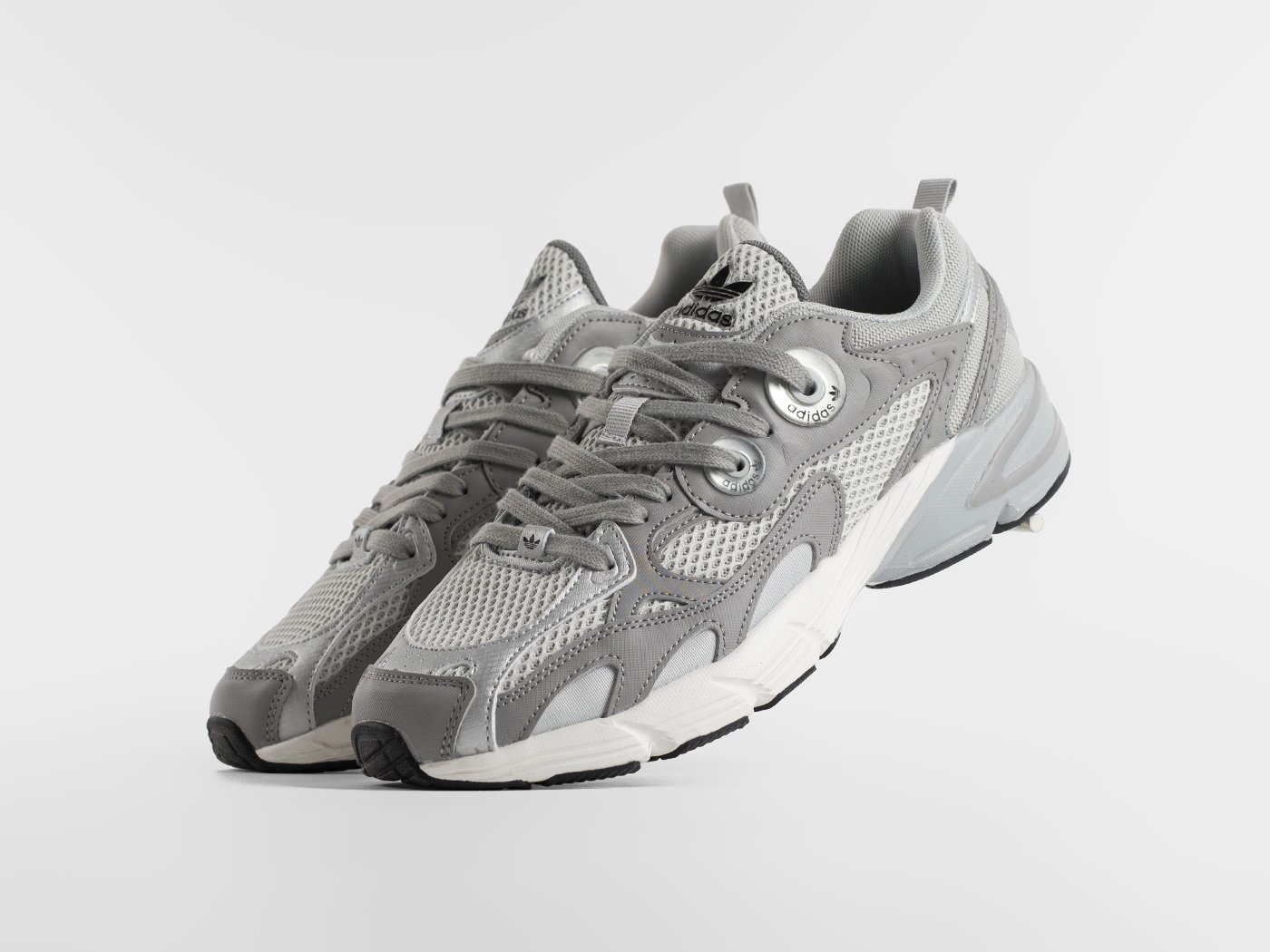 Кроссовки Adidas Astir
