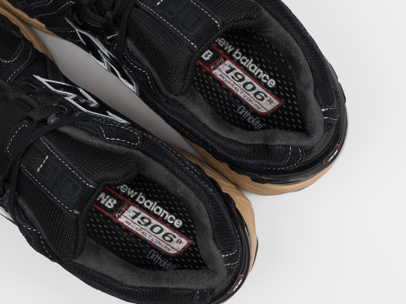 Кроссовки New Balance 1906R