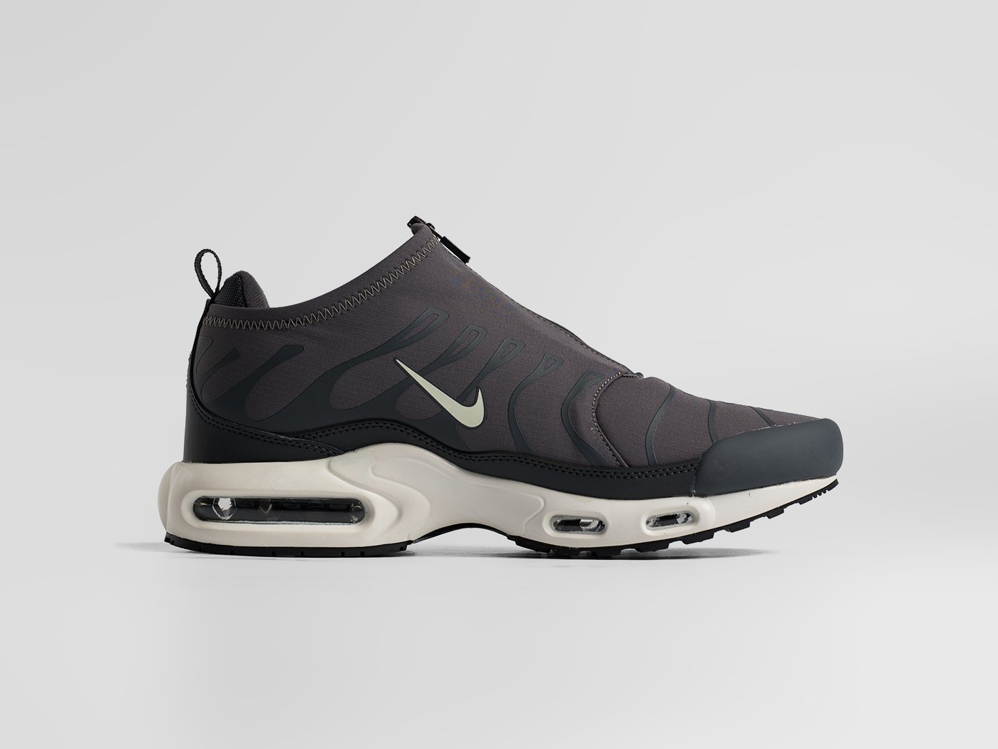 Кроссовки Nike Air Max Plus TN