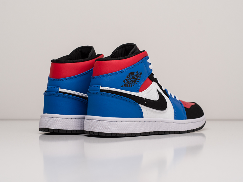 Кроссовки Nike Air Jordan 1 Mid