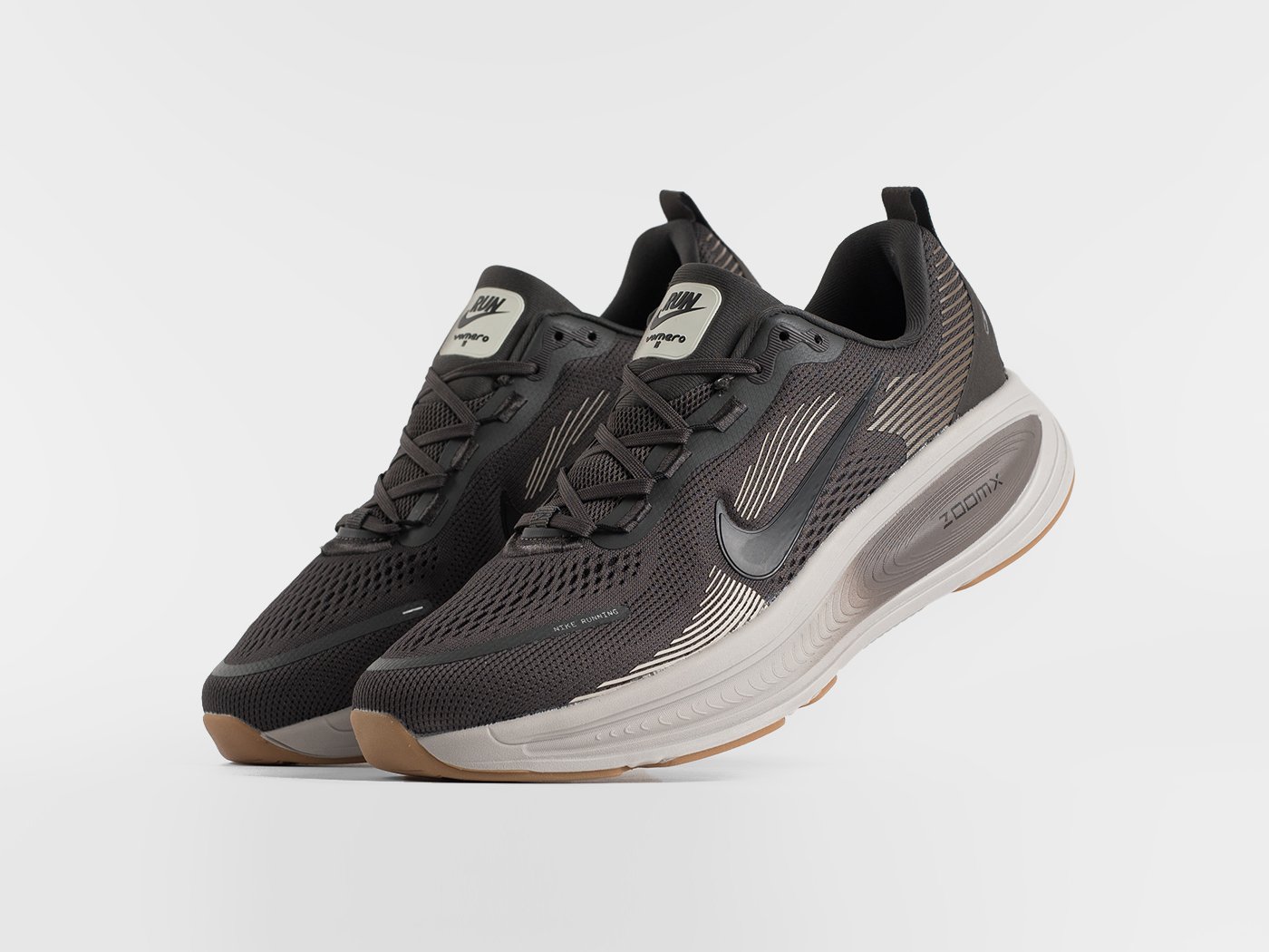 Кроссовки Nike Vomero 18