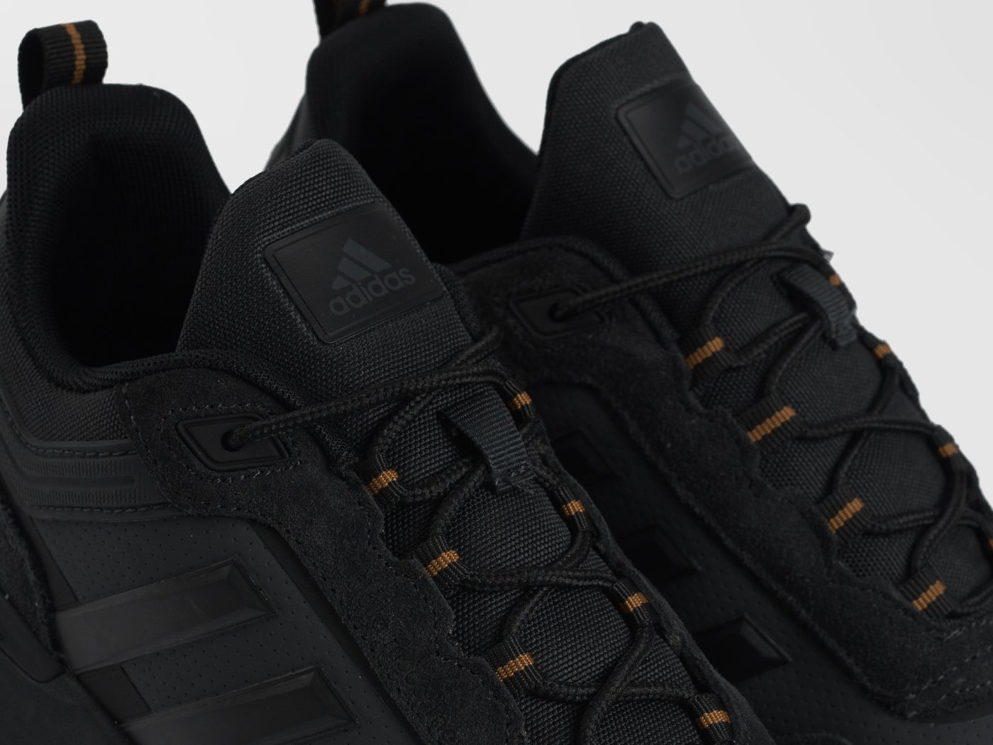 Кроссовки Adidas