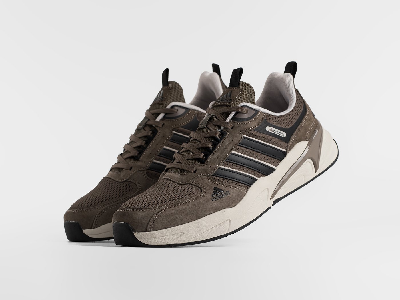 Кроссовки Adidas
