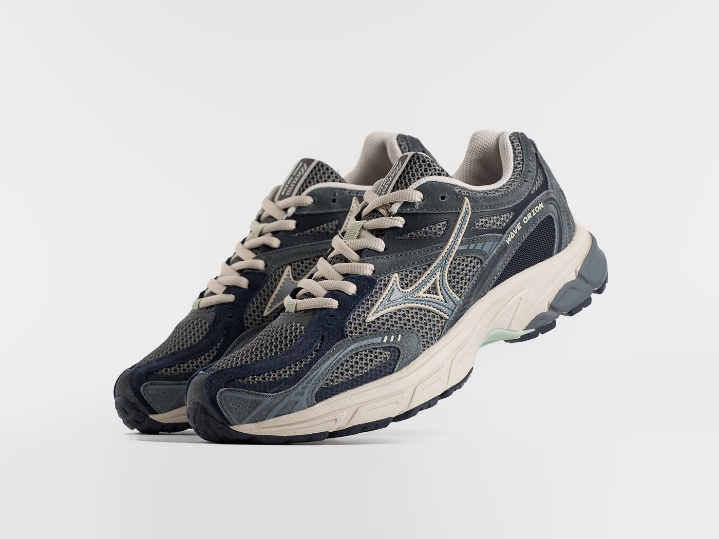 Кроссовки Mizuno Wave Orion