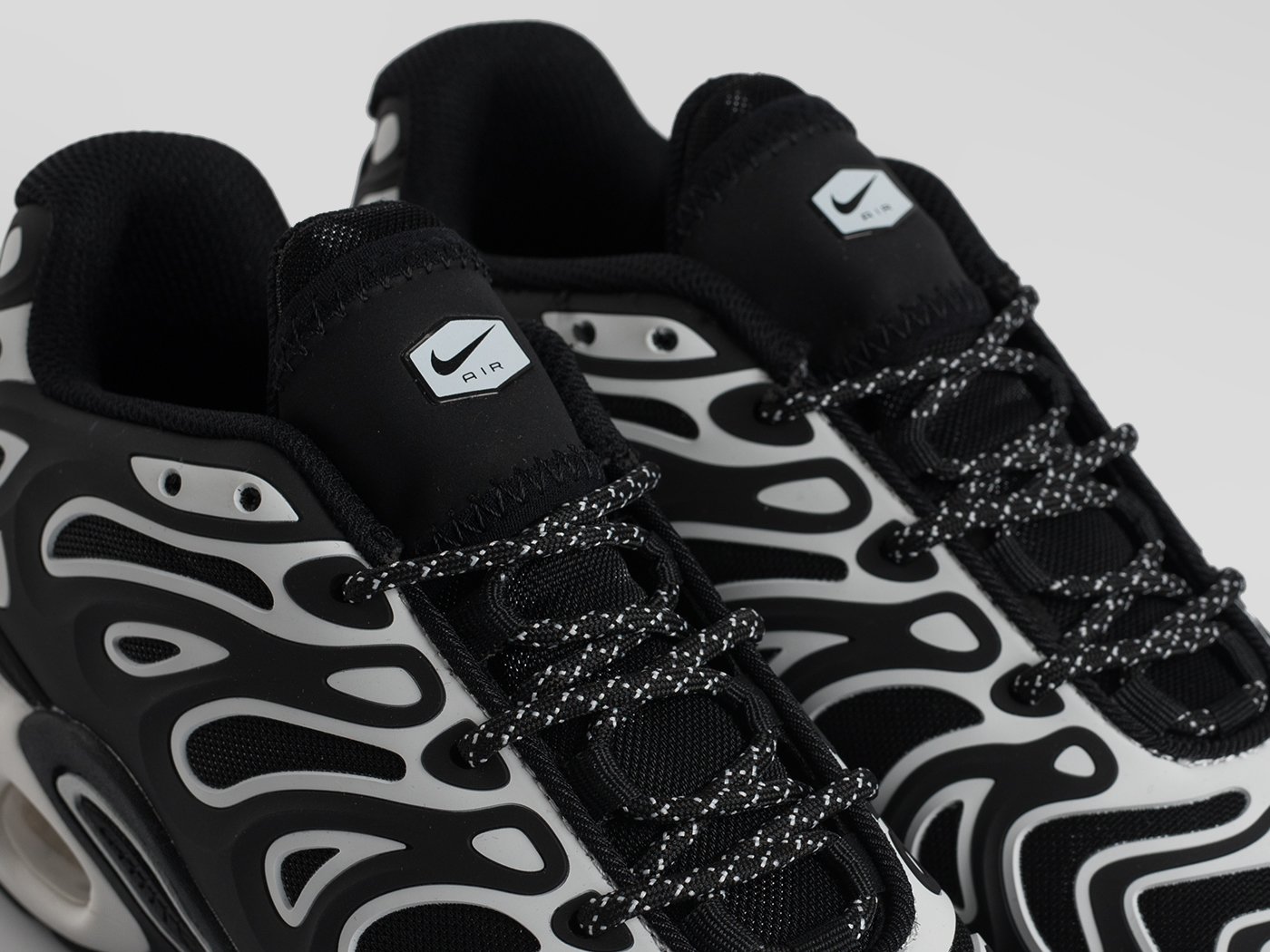 Кроссовки Nike Air Max Plus Drift