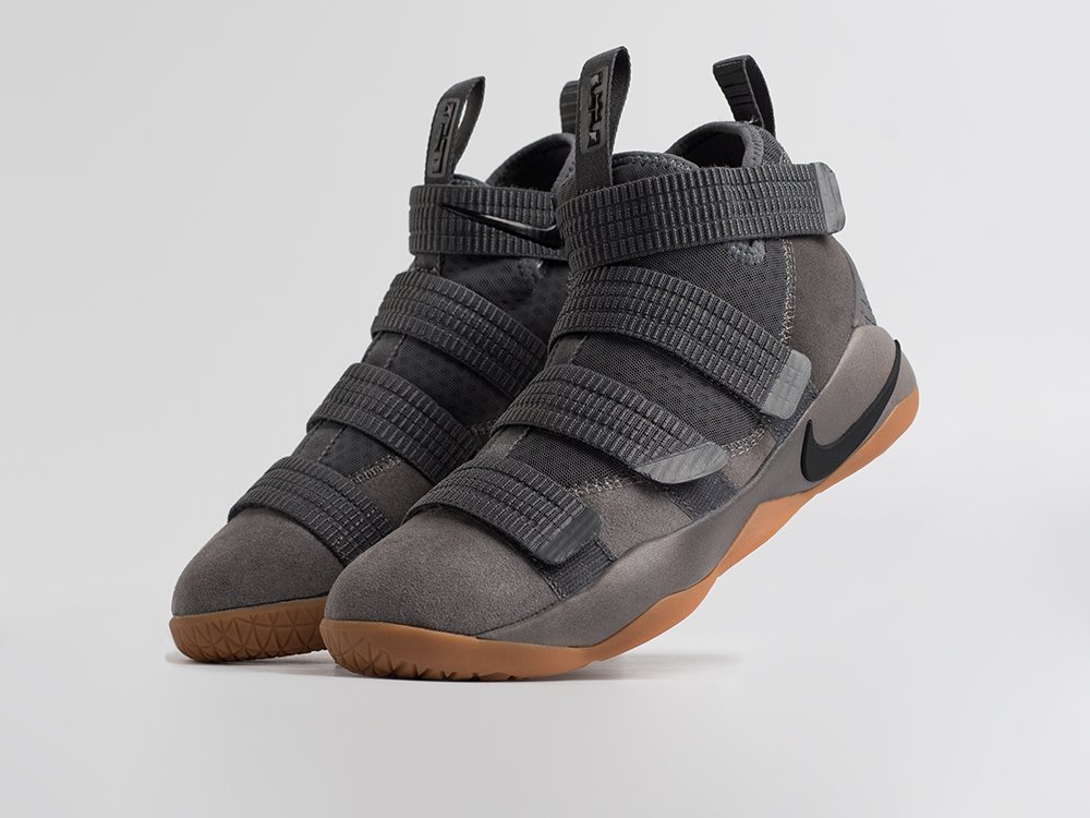 Кроссовки Nike Lebron Soldier 11