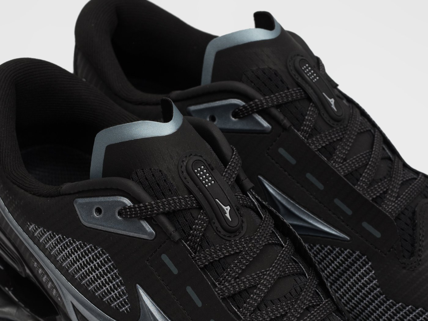 Кроссовки Mizuno Wave Prophecy 14