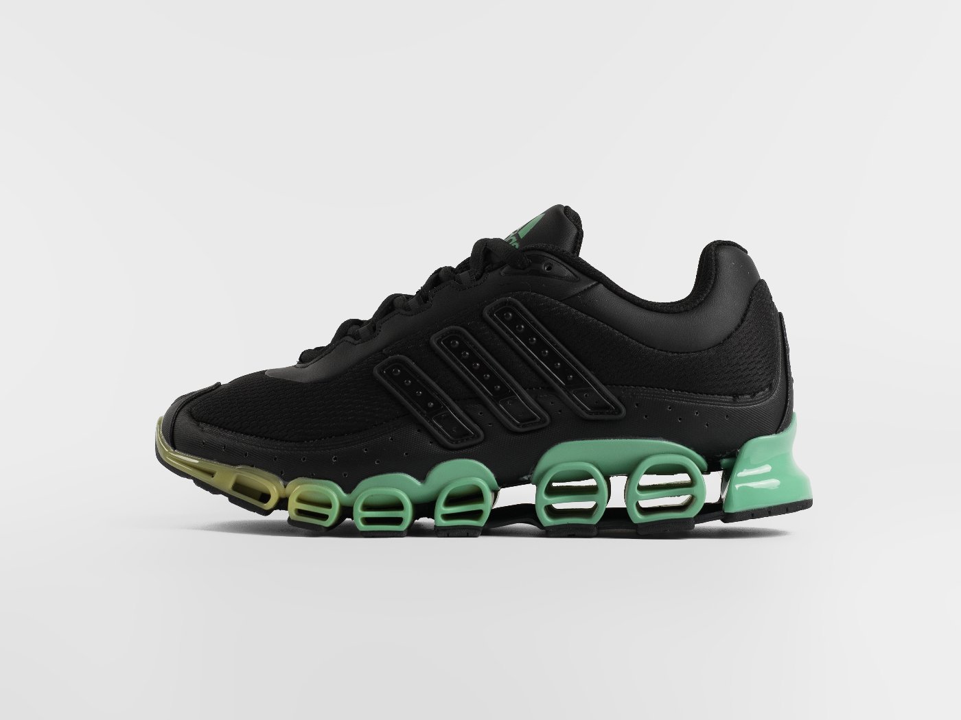 Кроссовки Adidas Megaride Pro