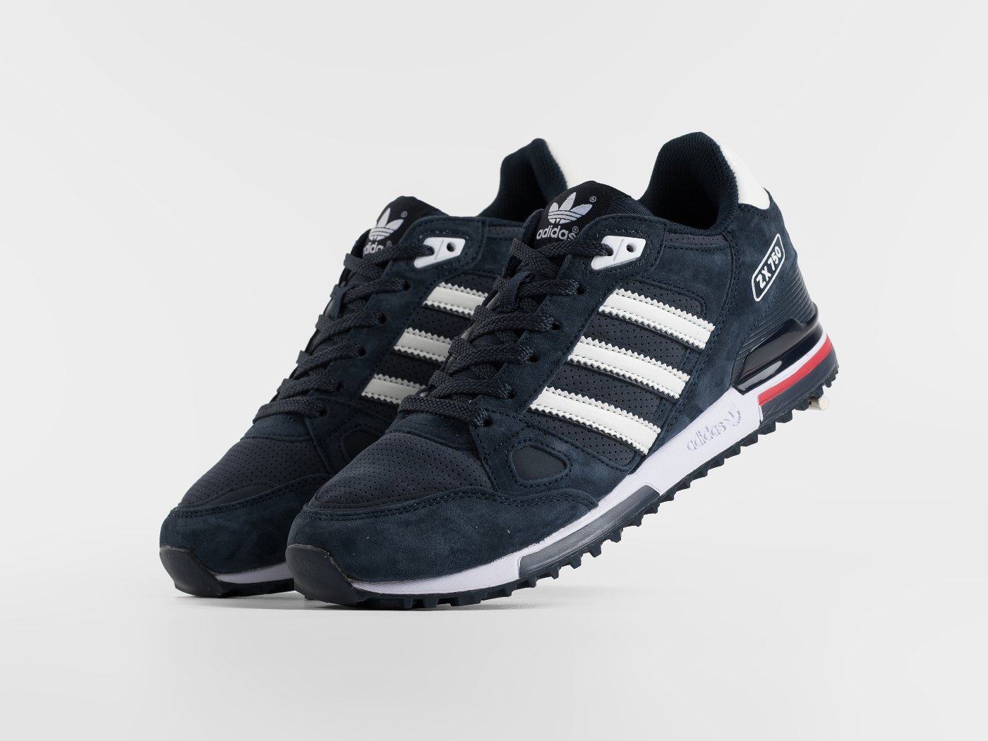Кроссовки Adidas ZX 750