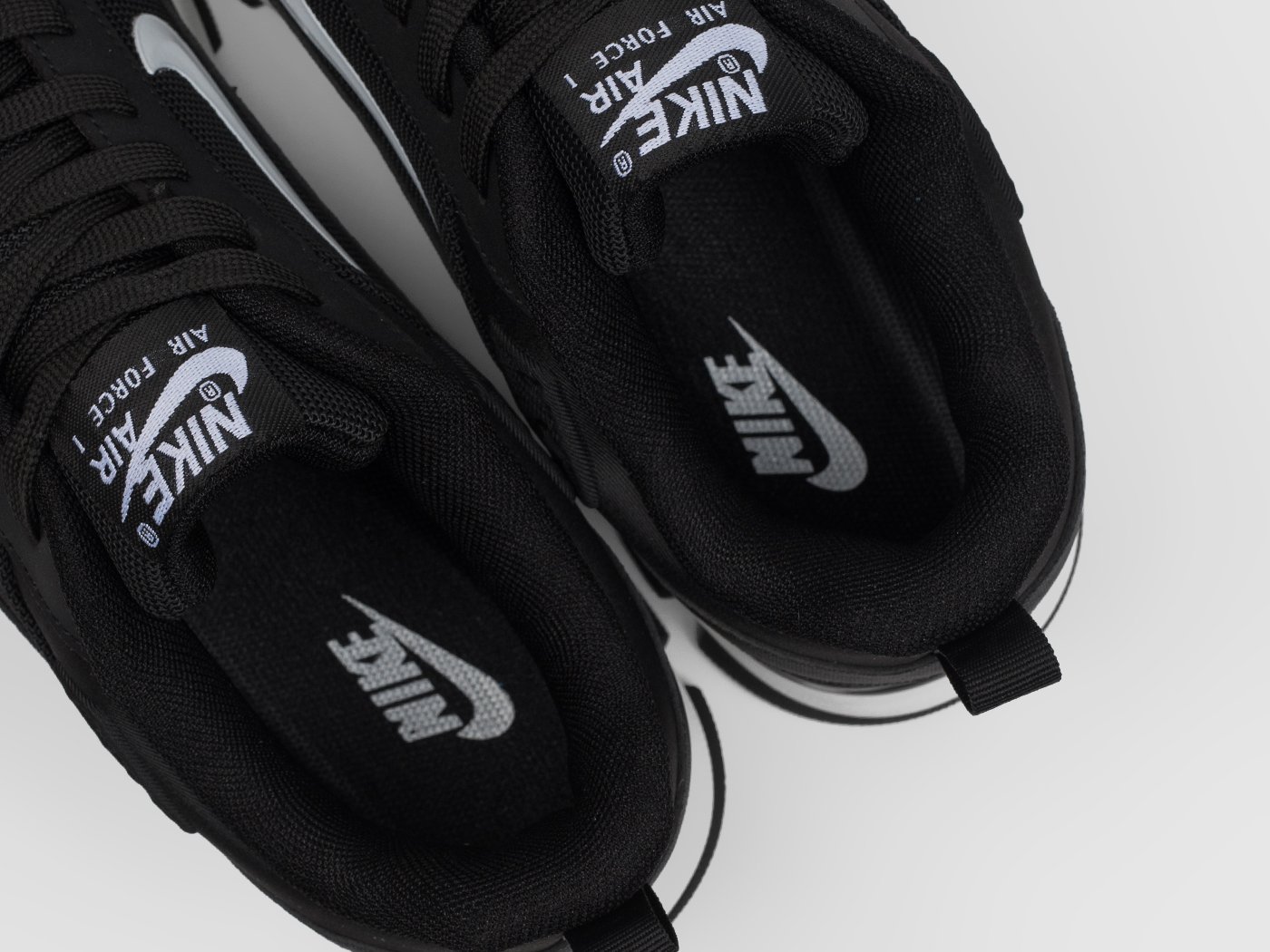 Кроссовки Nike Rivah Low