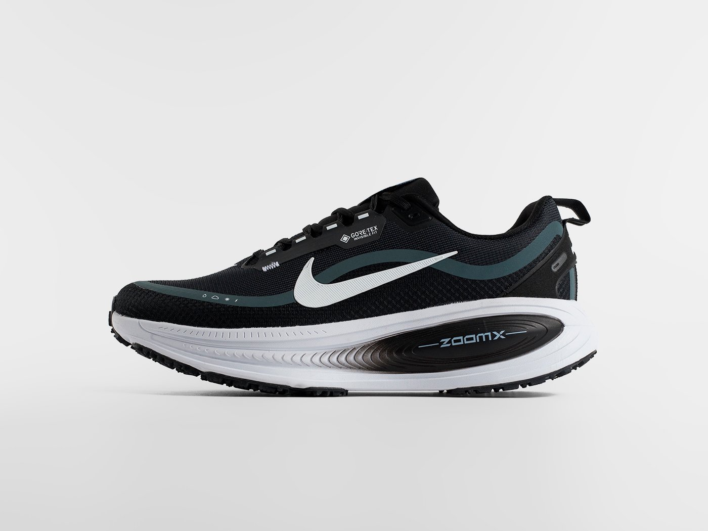 Кроссовки Nike Air Zoom Vomero 18