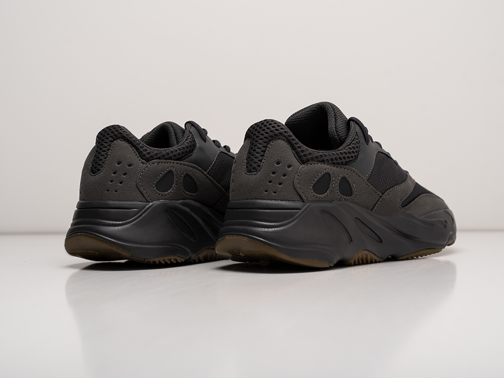 Кроссовки Adidas Yeezy Boost 700