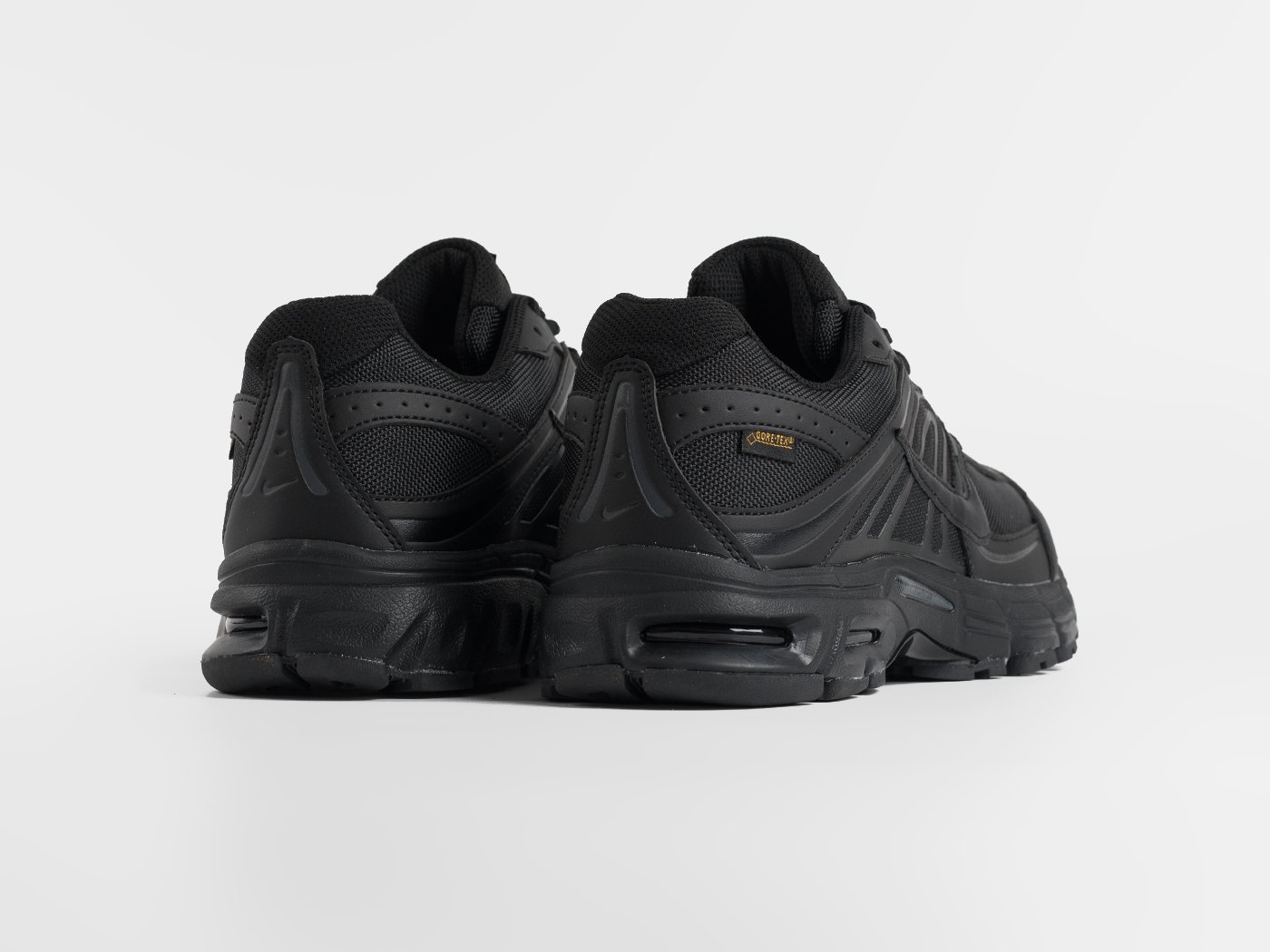 Кроссовки Nike