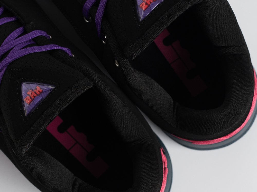 Кроссовки Nike Lebron XXII