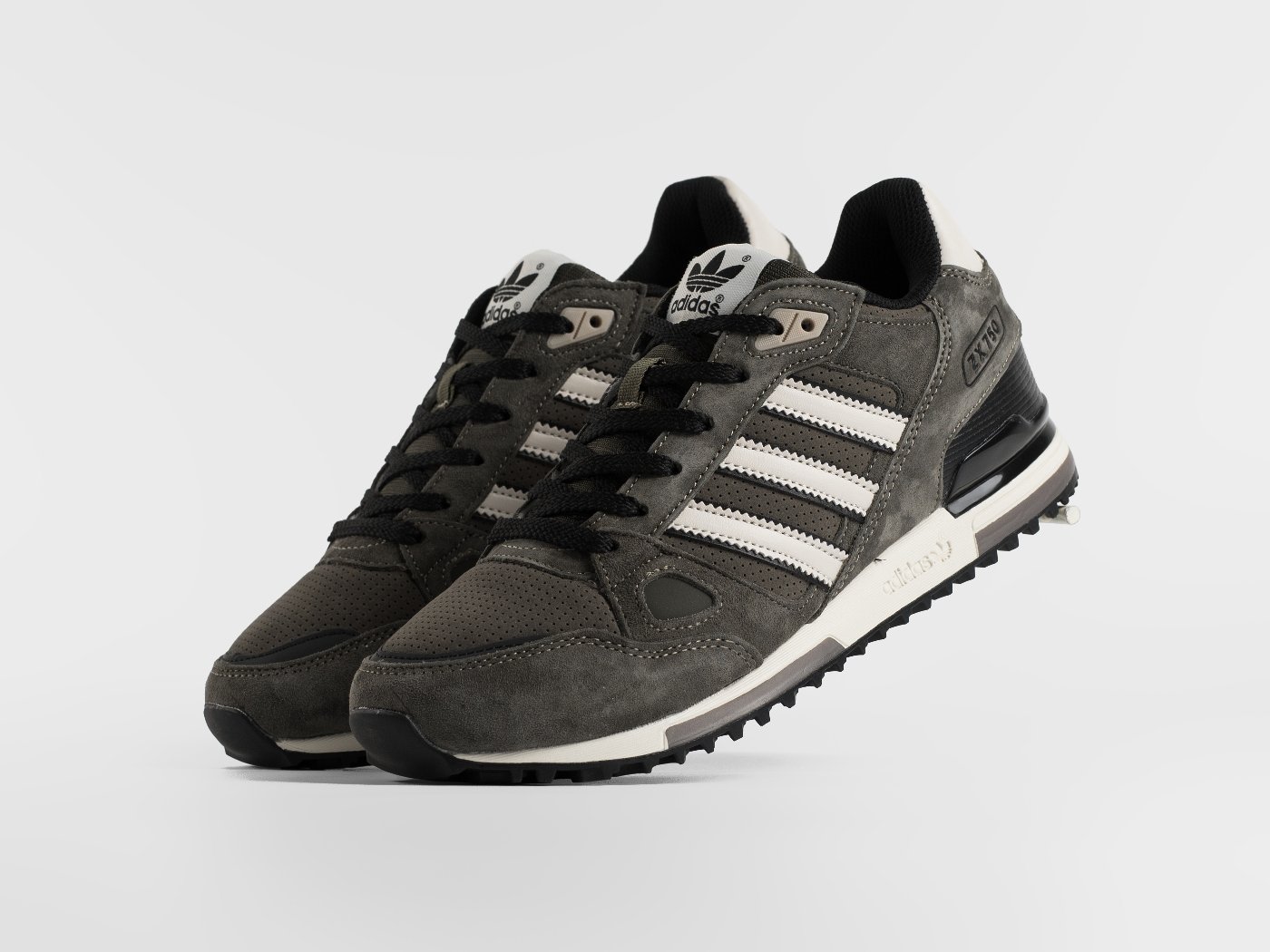 Кроссовки Adidas ZX 750