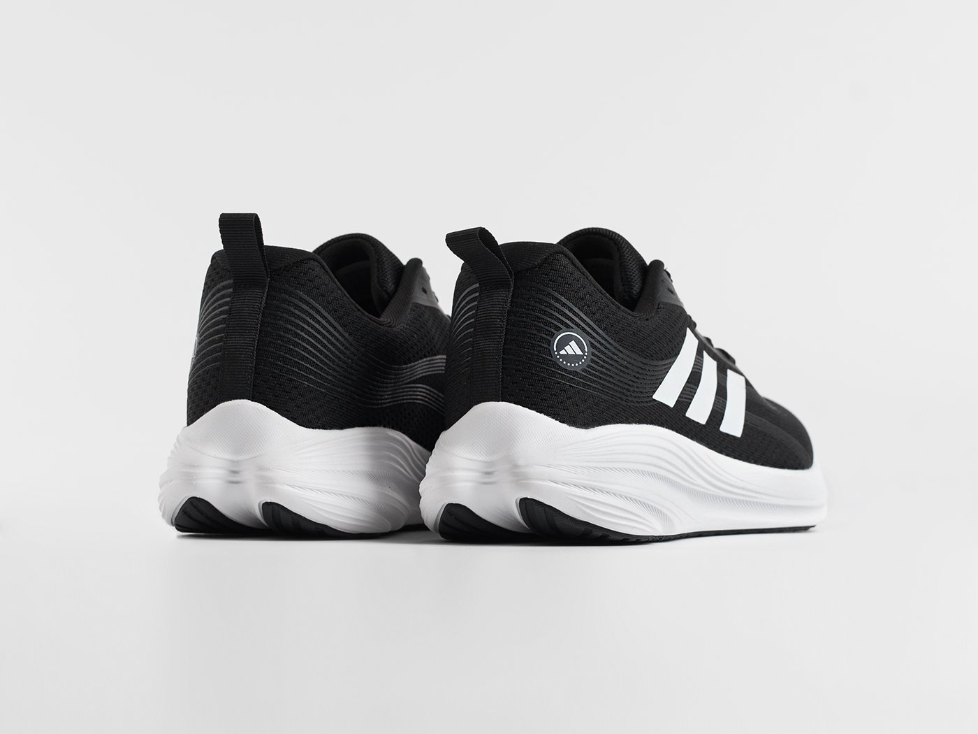 Кроссовки Adidas