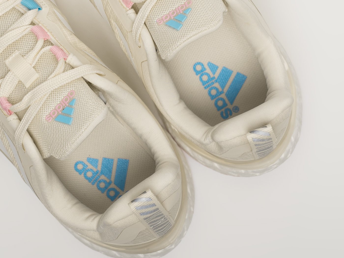 Кроссовки Adidas